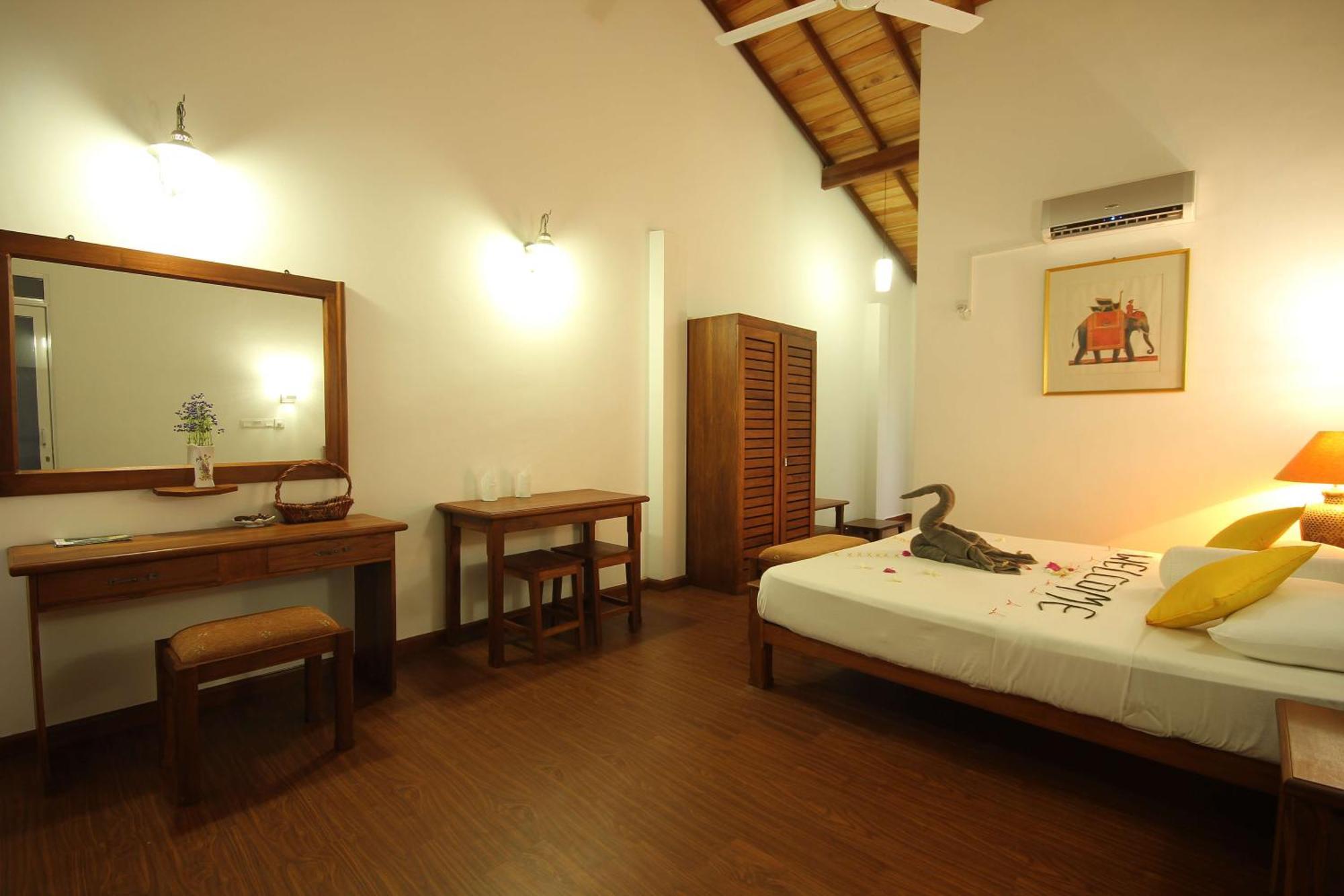 Laluna Ayurveda Resort Bentota Værelse billede